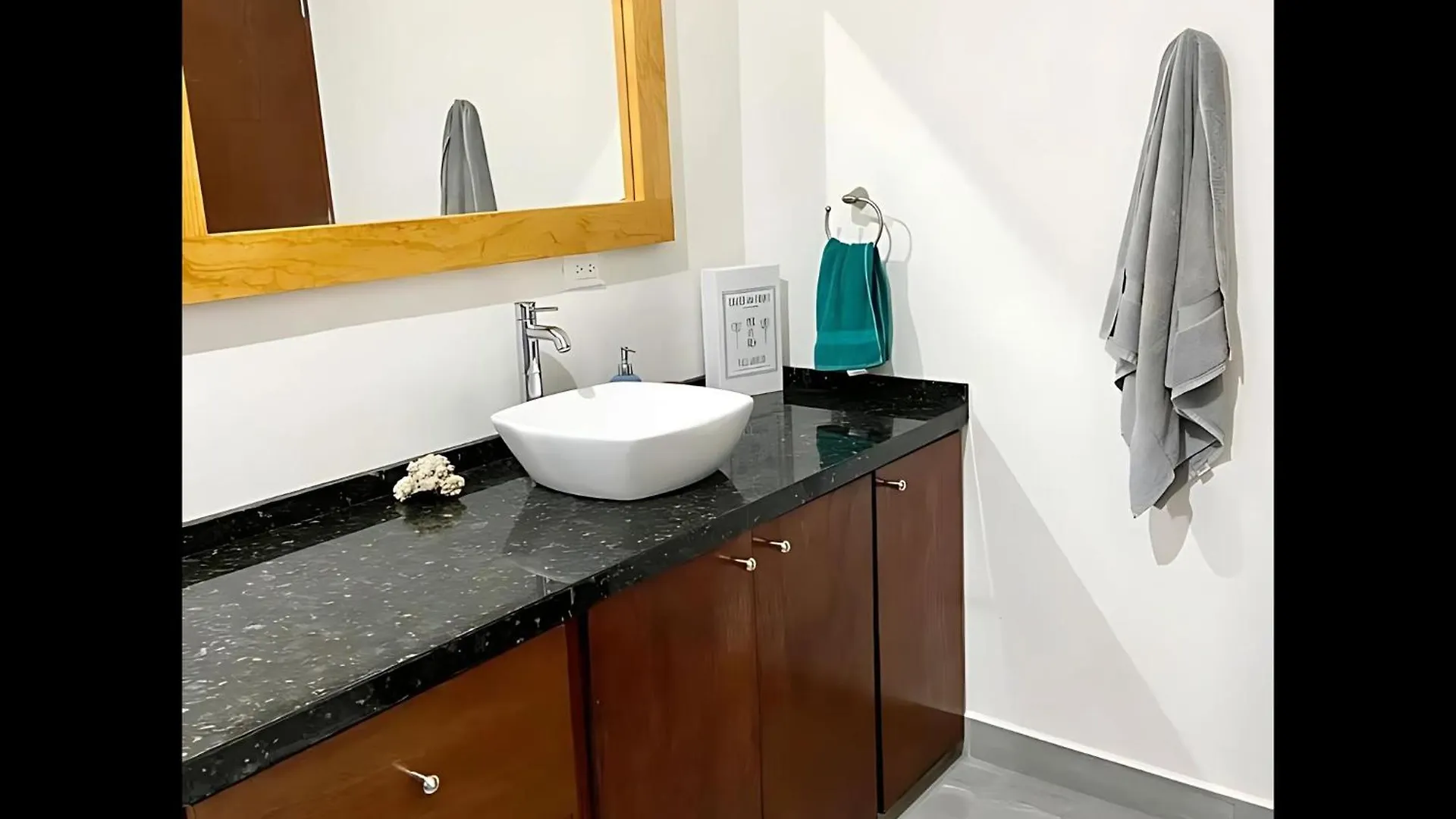 شقة Discover Your Tulum Sanctuary Stylish Studio In Vibrant La Veleta